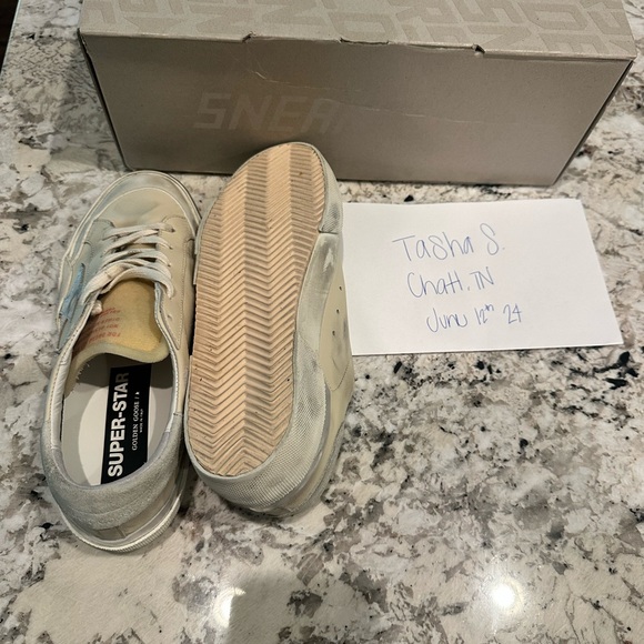 LIKE NEW WOMENS GOLDEN GOOSE SNEAKERS - Picture 5 of 7